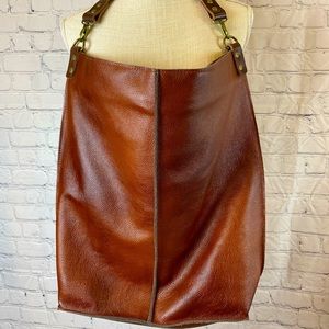 Slouchy large hobo tote - super soft and pristine!